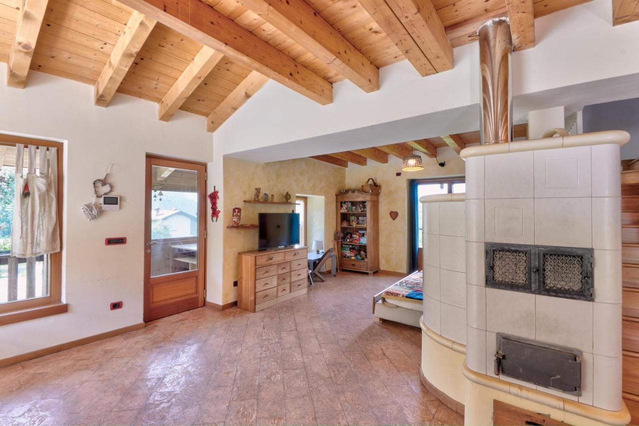 Chalet Con Piscina E Vista Panoramica 콜리코 외부 사진