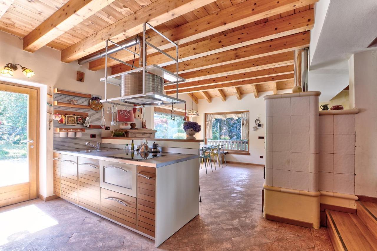 Chalet Con Piscina E Vista Panoramica 콜리코 외부 사진