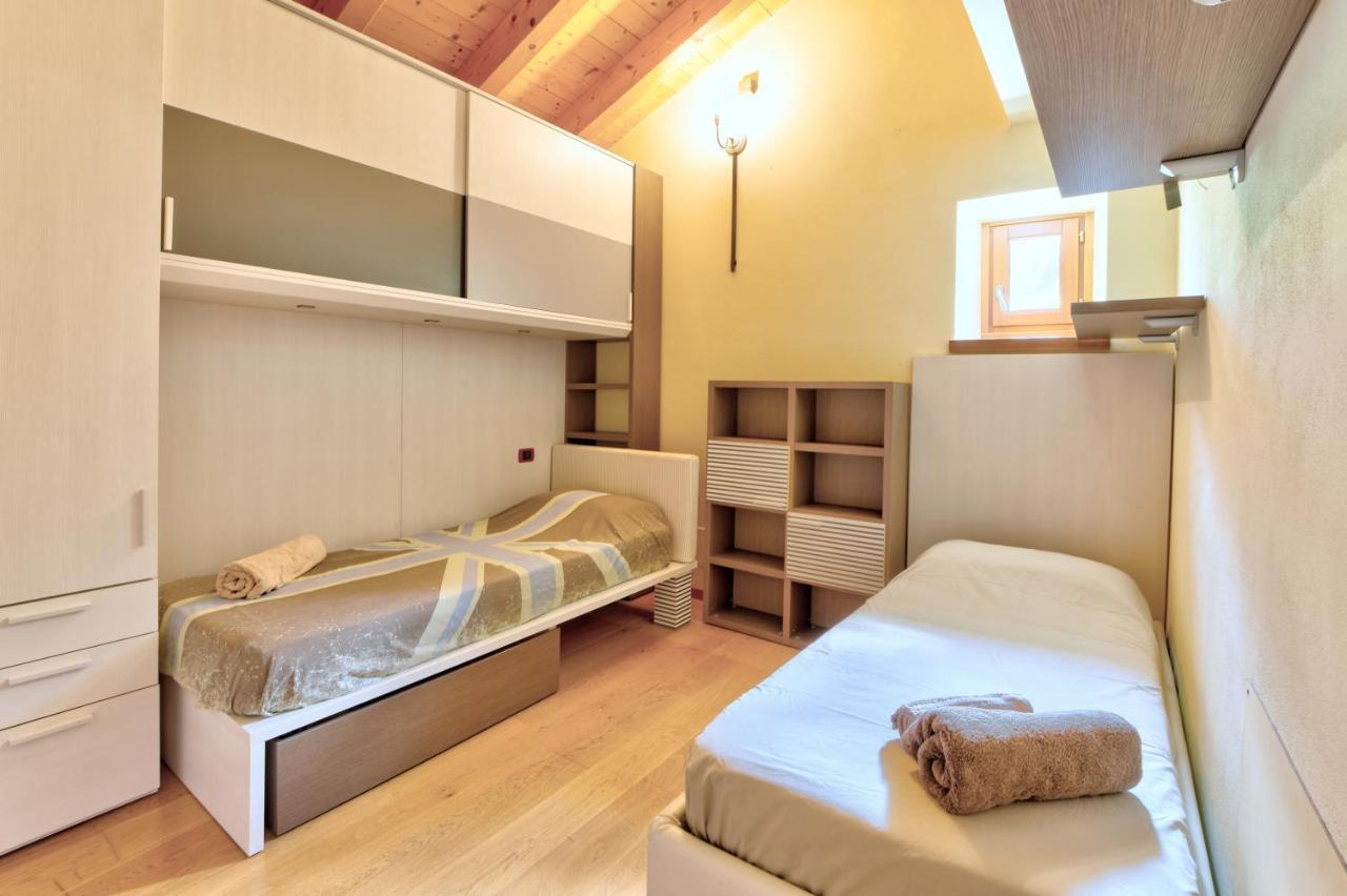Chalet Con Piscina E Vista Panoramica 콜리코 외부 사진